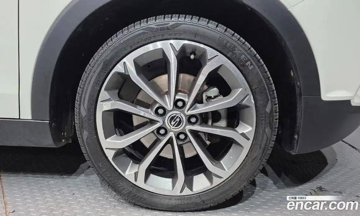 SsangYong TIBOLI 2017 1.6 Автомат в Москве № 261008, фото 5