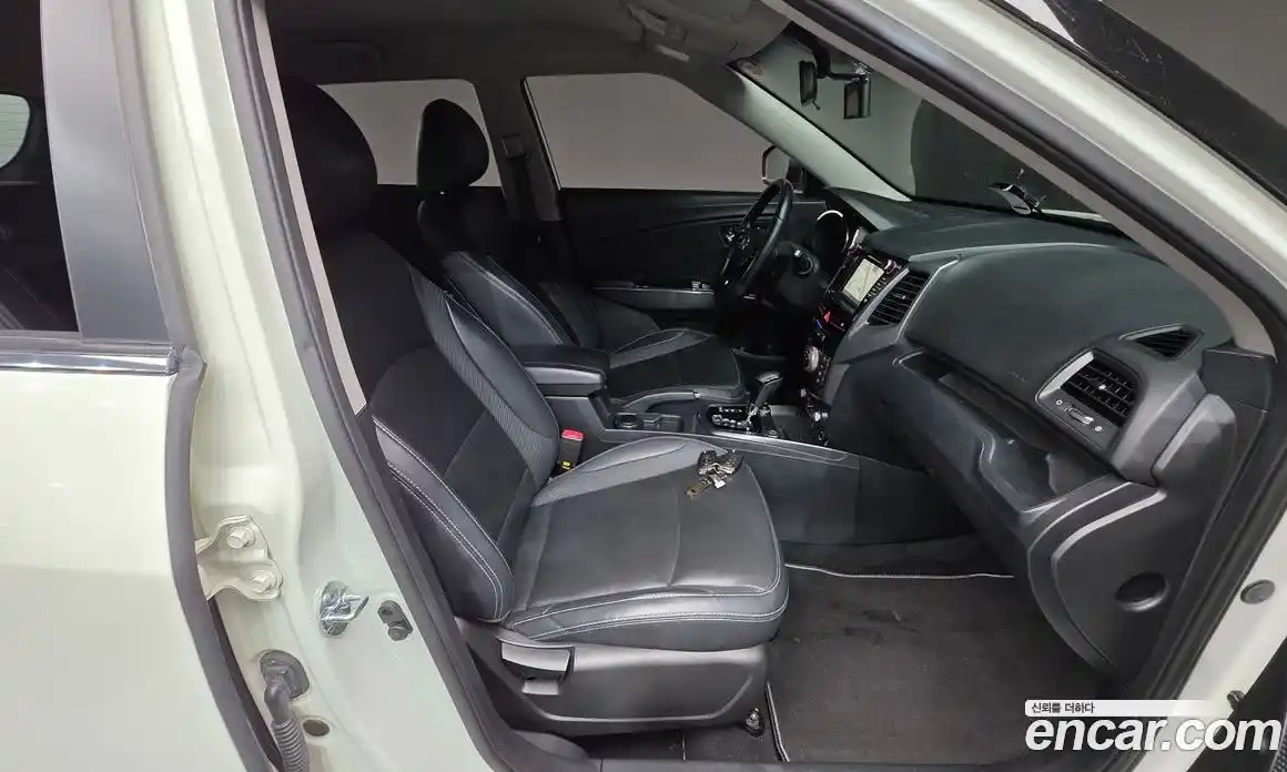 SsangYong TIBOLI 2017 1.6 Автомат в Москве № 261008, фото 10