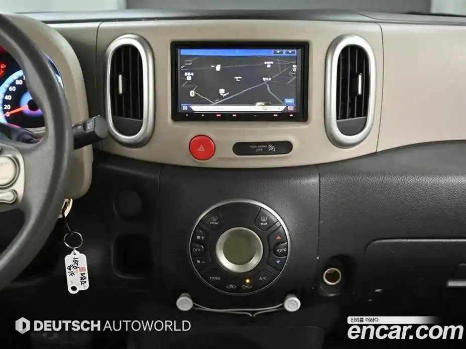 Nissan Cube 2011 1.8 Автомат в Москве № 267464, фото 14