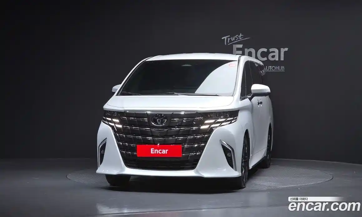 Toyota Alphard 2024 2.5 Автомат в Москве № 279237, фото 18