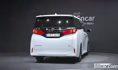 Toyota Alphard 2024 2.5 Автомат в Москве № 279237, миниатюра 10