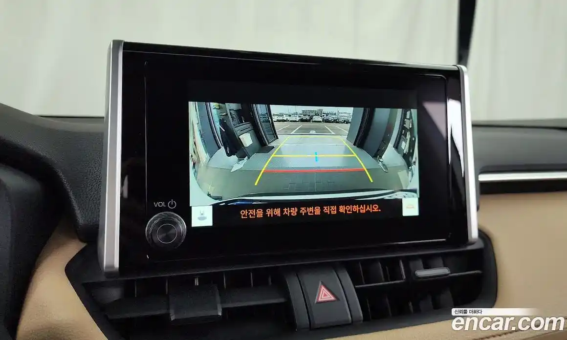 Toyota RAV4 2024 2.5 Автомат в Москве № 279256, фото 14