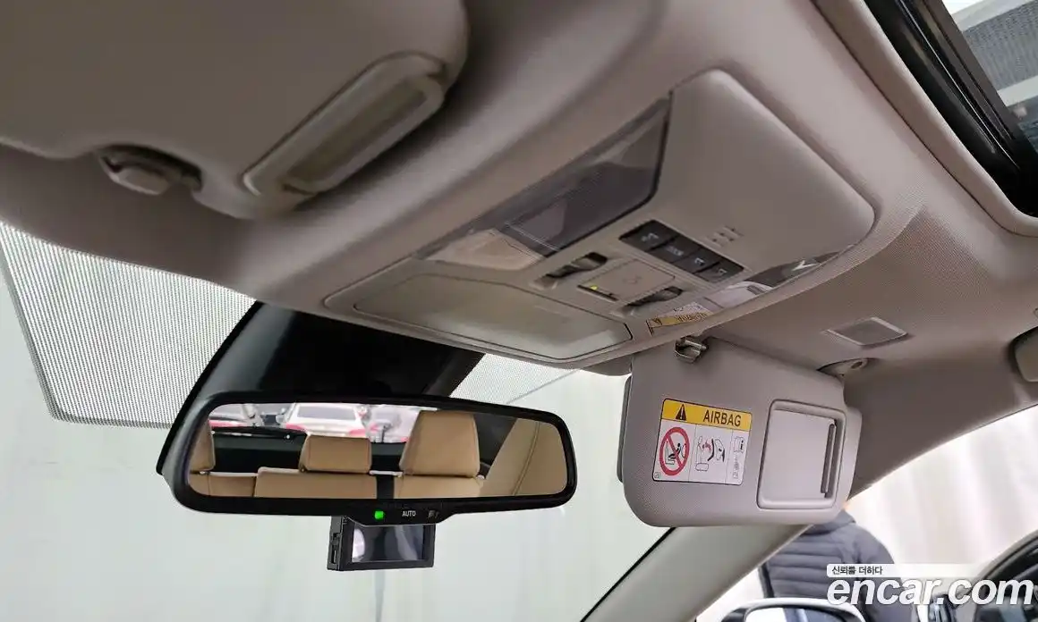 Toyota RAV4 2024 2.5 Автомат в Москве № 279256, фото 16