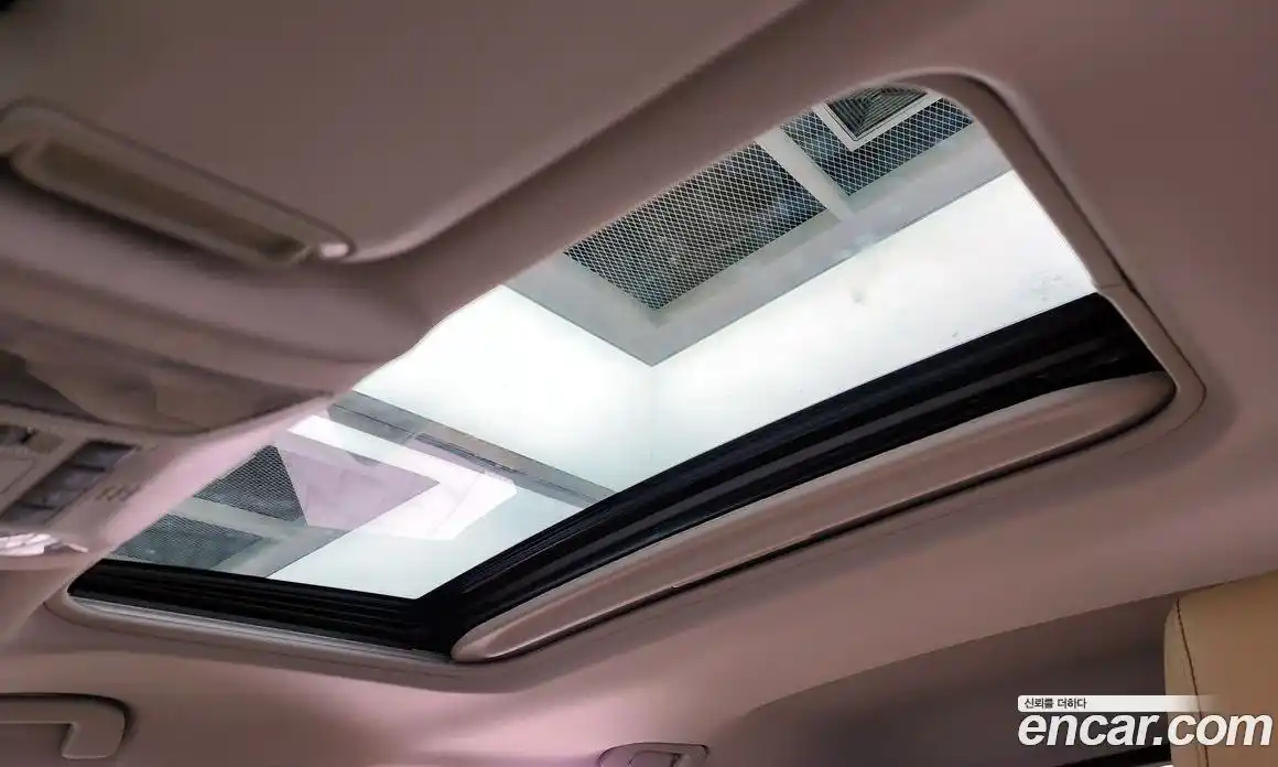 Toyota RAV4 2024 2.5 Автомат в Москве № 279256, фото 17