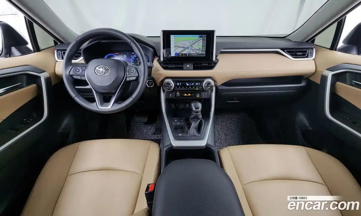 Toyota RAV4 2024 2.5 Автомат в Москве № 279256, фото 6