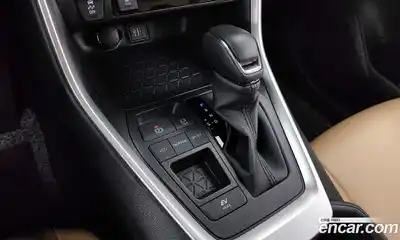 Toyota RAV4 2024 2.5 Автомат в Москве № 279256, миниатюра 8