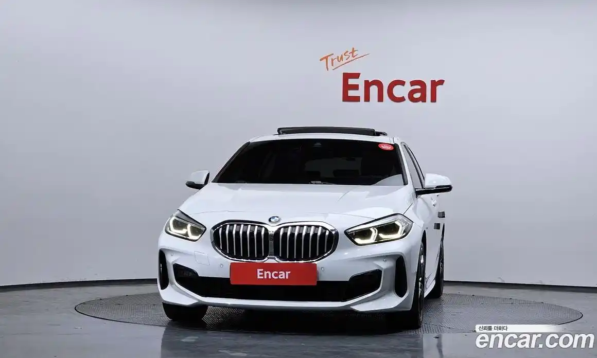 BMW 1-Series 2023 2.0 Автомат в Москве № 282983, фото 11