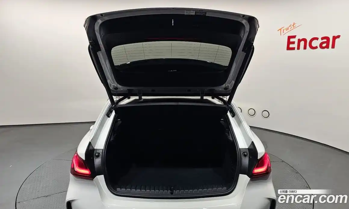 BMW 1-Series 2023 2.0 Автомат в Москве № 282983, фото 18