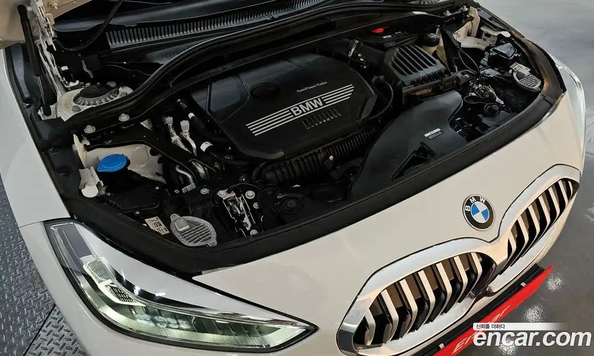 BMW 1-Series 2023 2.0 Автомат в Москве № 282983, фото 4