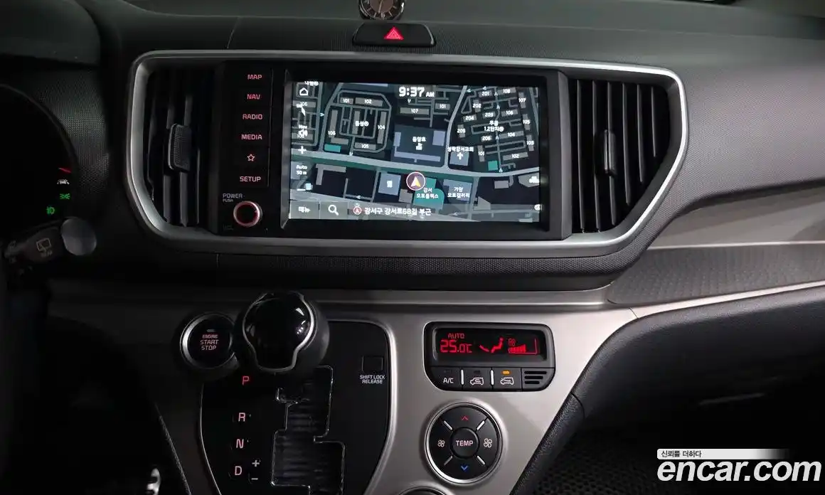 Kia Ray 2020 1.0 Автомат в Москве № 286592, фото 13