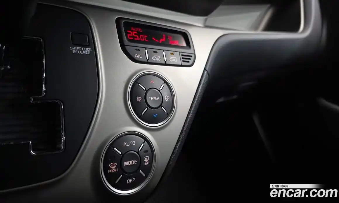 Kia Ray 2020 1.0 Автомат в Москве № 286592, фото 9