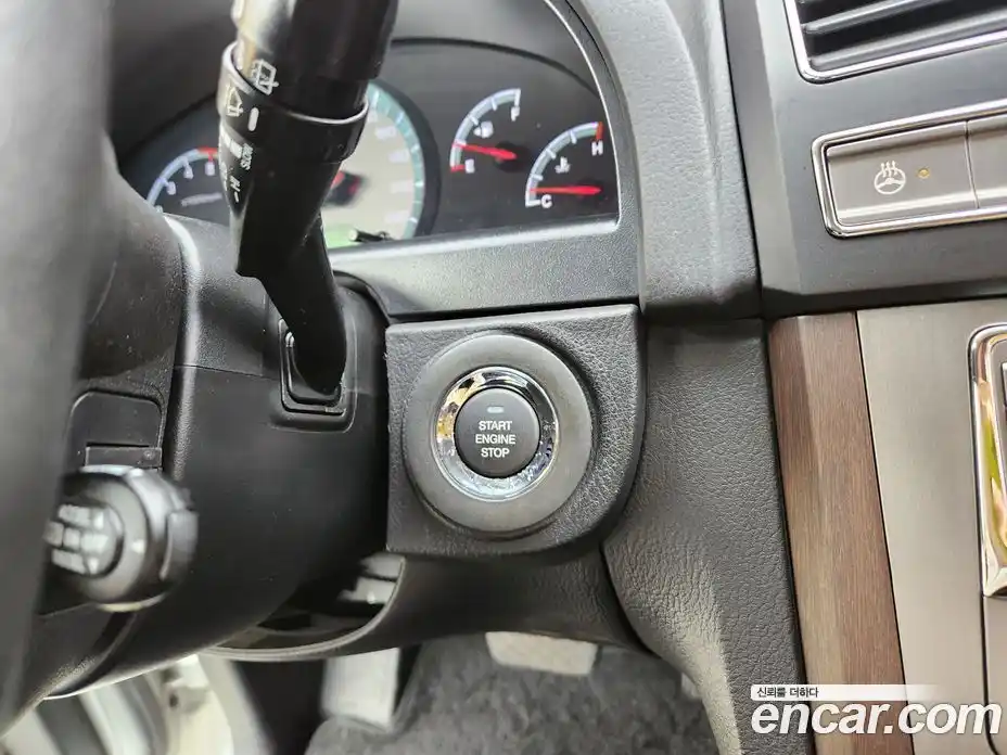 SsangYong Rexton 2014 2.0 Автомат в Москве № 29122, фото 16