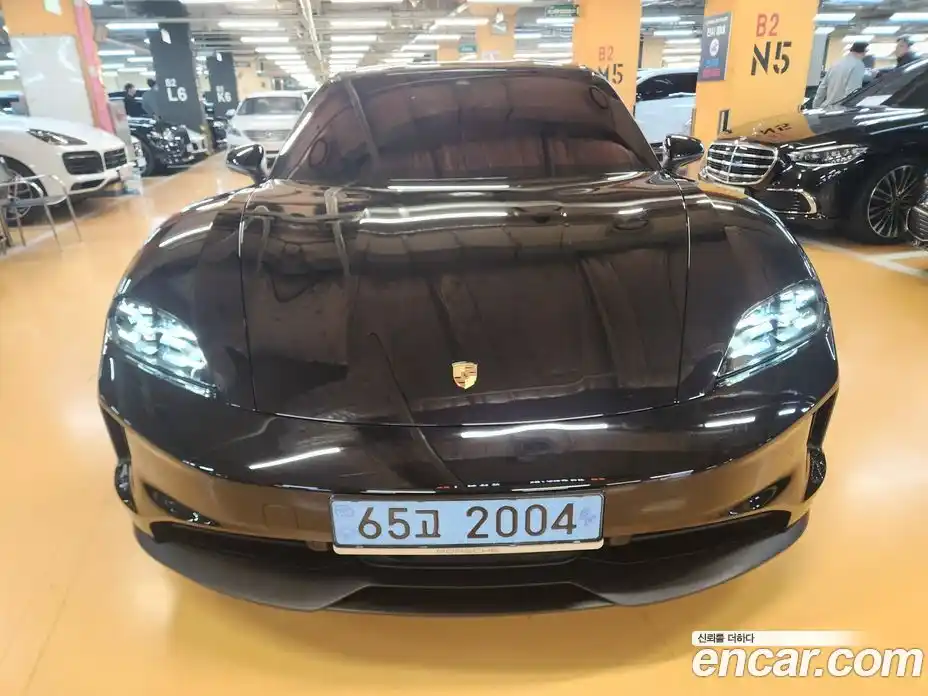 Porsche Taycan 2026 0.1 Автомат в Москве № 297140, фото 15