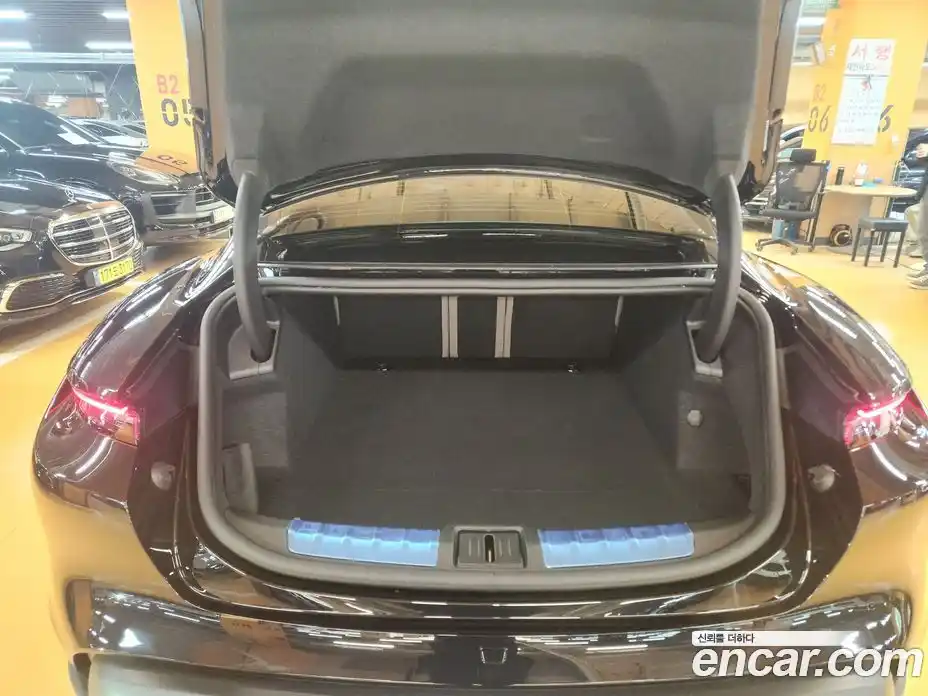 Porsche Taycan 2026 0.1 Автомат в Москве № 297140, фото 16