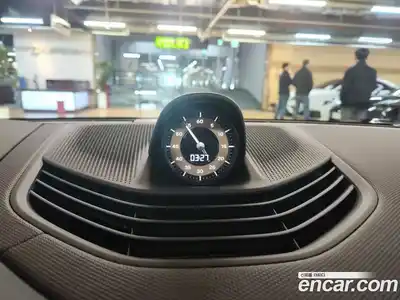 Porsche Taycan 2026 0.1 Автомат в Москве № 297140, миниатюра 2