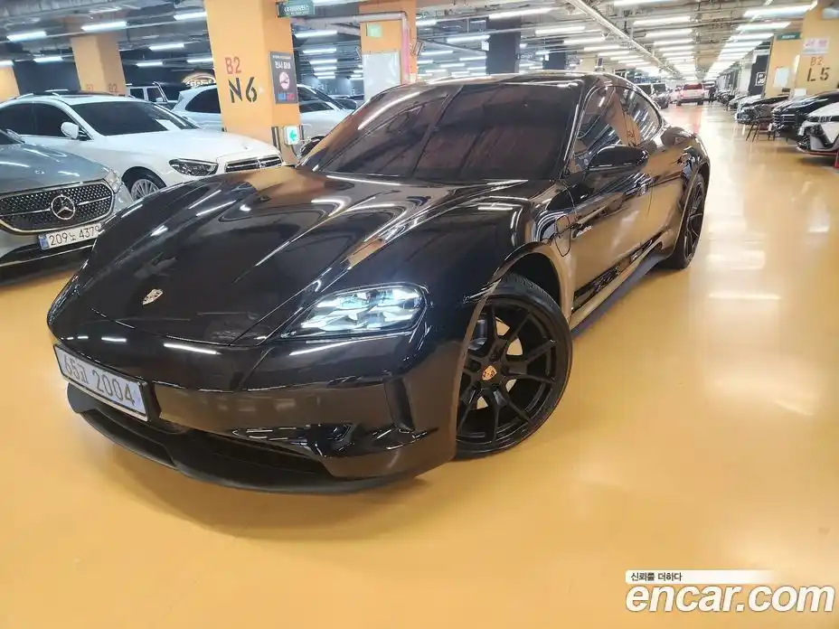 Porsche Taycan 2026 0.1 Автомат в Москве № 297140, фото 4