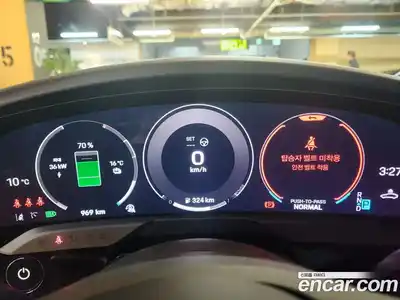 Porsche Taycan 2026 0.1 Автомат в Москве № 297140, миниатюра 6