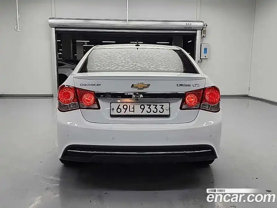 Chevrolet Cruze 2014 1.8 Автомат в Москве № 298129, фото 3