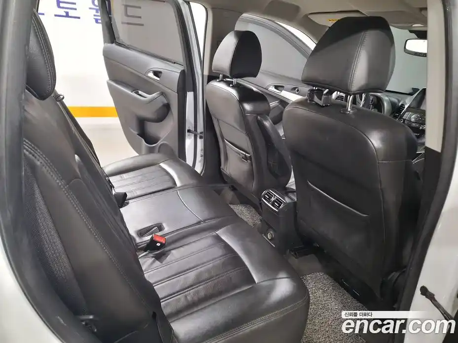 Chevrolet Orlando 2015 2.0 Автомат в Москве № 298449, фото 17