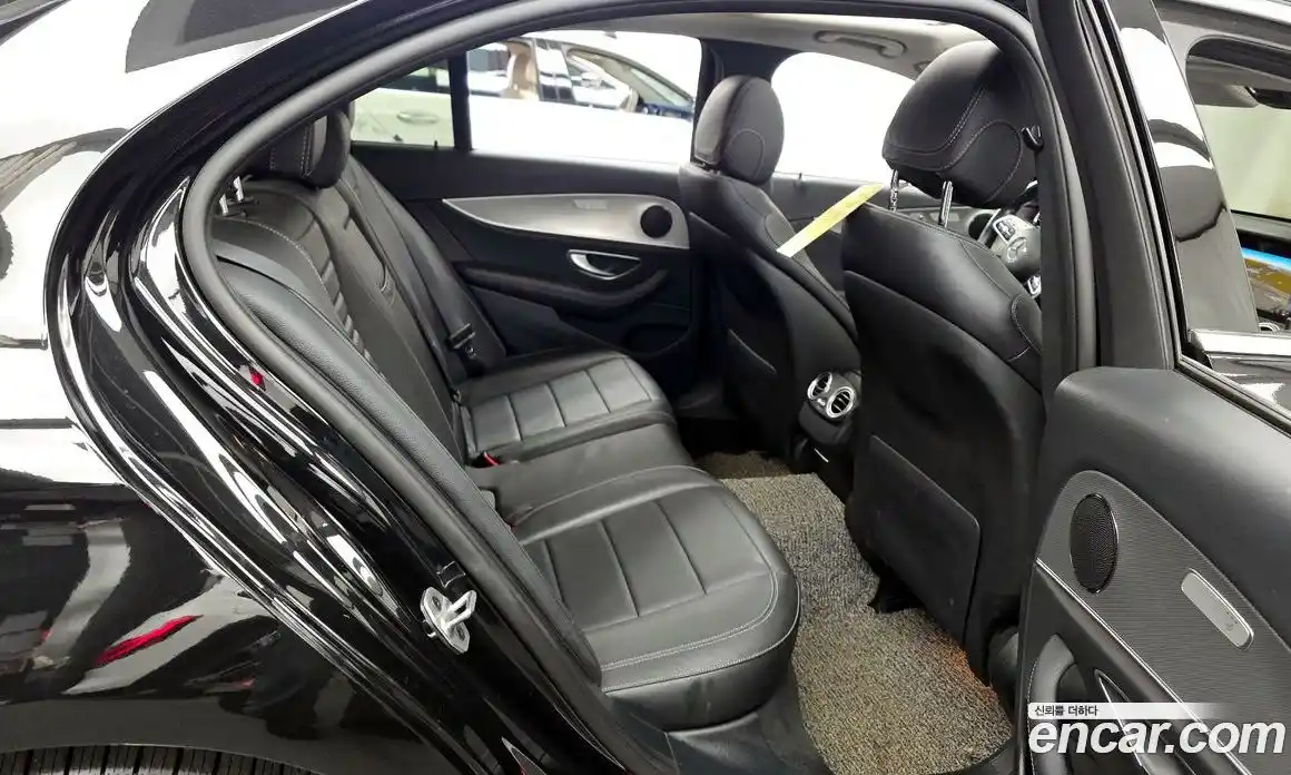 Mercedes-Benz E-Class 2019 2.0 Автомат в Москве № 311612, фото 11