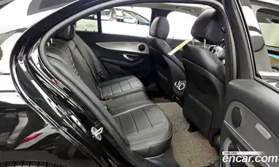 Mercedes-Benz E-Class 2019 2.0 Автомат в Москве № 311612, миниатюра 11