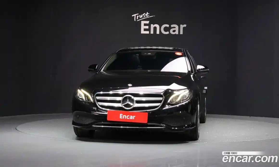 Mercedes-Benz E-Class 2019 2.0 Автомат в Москве № 311612, фото 15