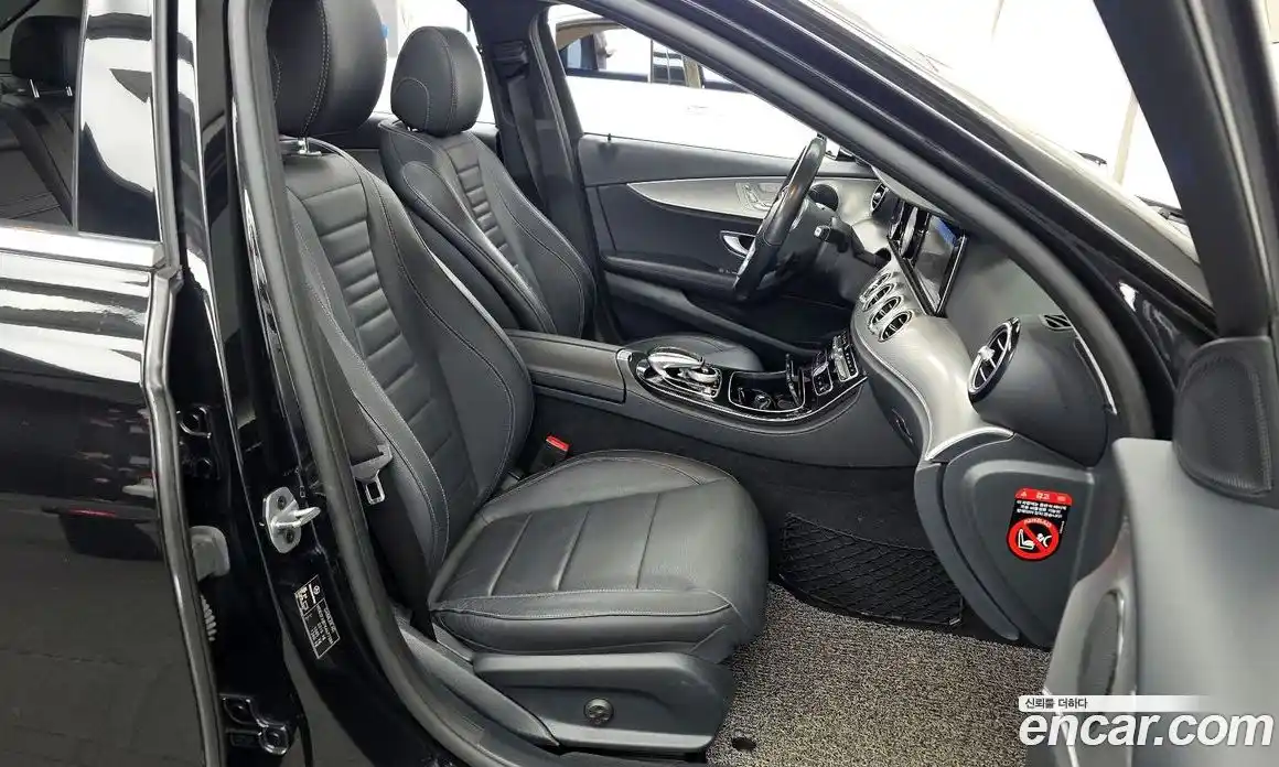 Mercedes-Benz E-Class 2019 2.0 Автомат в Москве № 311612, фото 4