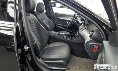 Mercedes-Benz E-Class 2019 2.0 Автомат в Москве № 311612, миниатюра 4