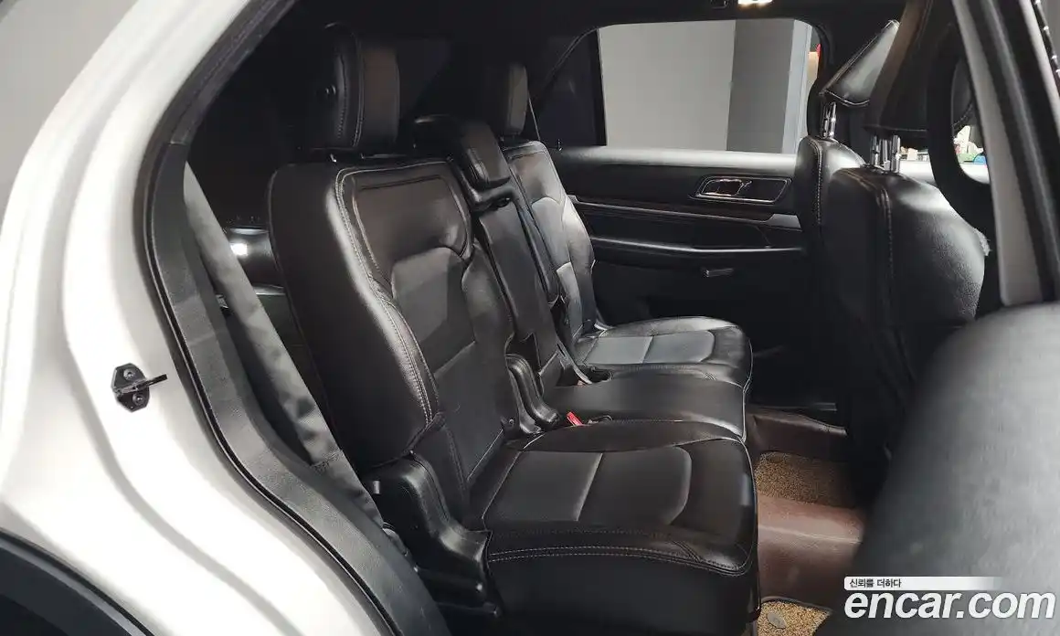 Ford Explorer 2018 2.3 Автомат в Москве № 319109, фото 6