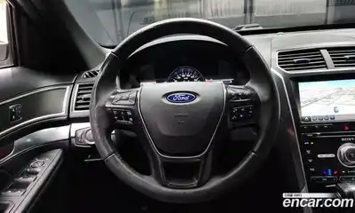 Ford Explorer 2018 2.3 Автомат в Москве № 319109, миниатюра 8