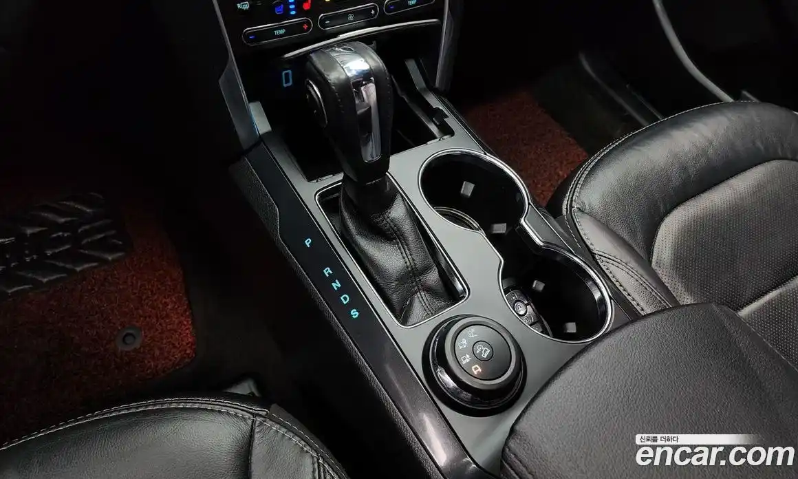 Ford Explorer 2018 2.3 Автомат в Москве № 319109, фото 10