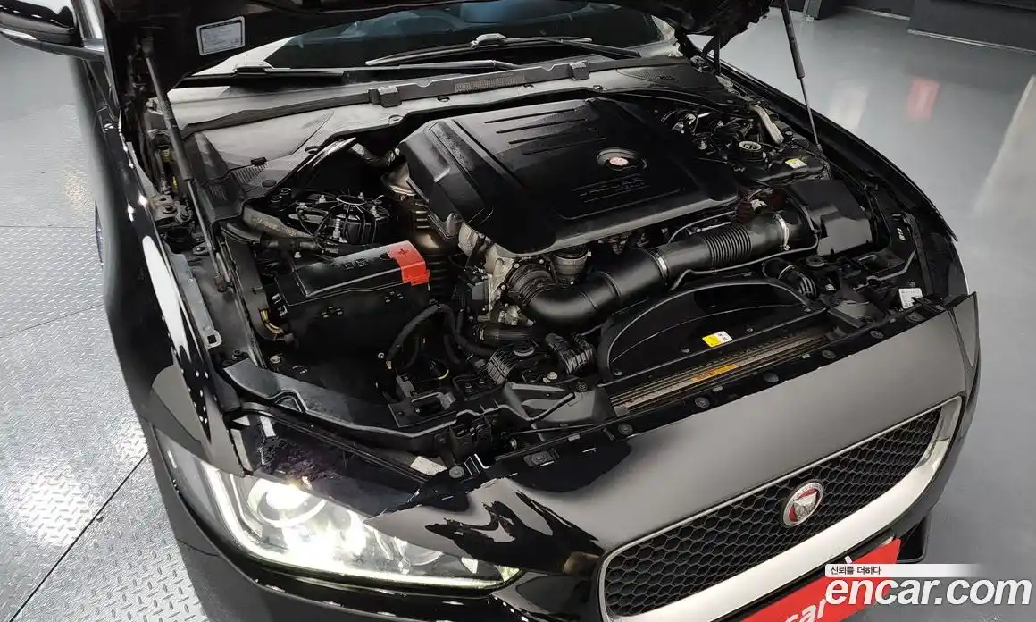 Jaguar XE 2016 2.0 Автомат в Москве № 320223, фото 1