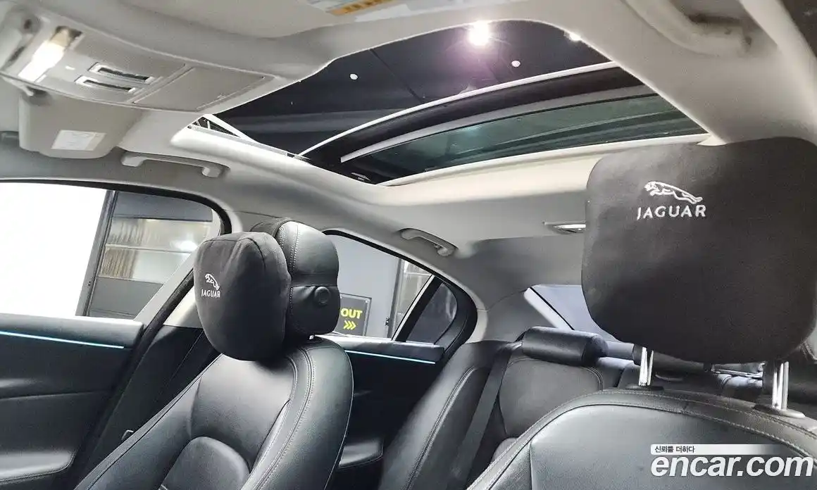 Jaguar XE 2016 2.0 Автомат в Москве № 320223, фото 11