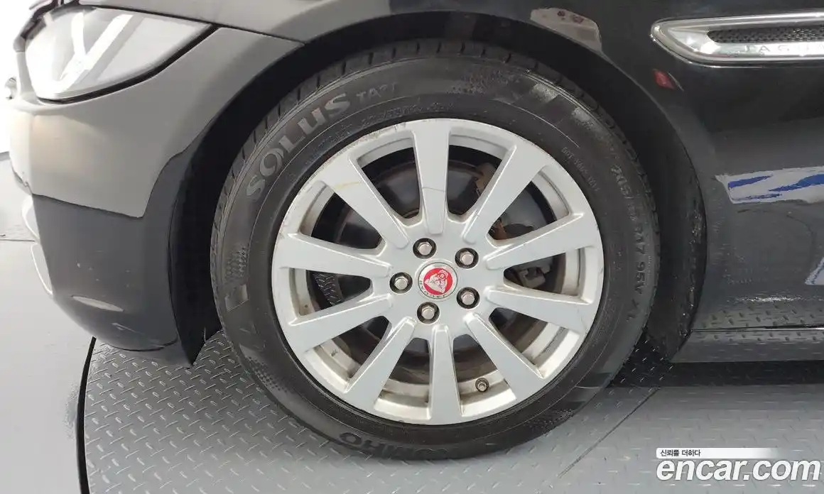 Jaguar XE 2016 2.0 Автомат в Москве № 320223, фото 12