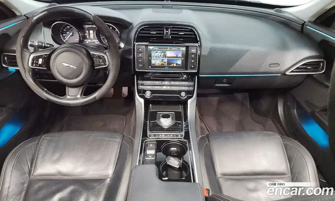 Jaguar XE 2016 2.0 Автомат в Москве № 320223, фото 18