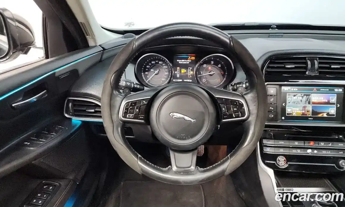 Jaguar XE 2016 2.0 Автомат в Москве № 320223, фото 4