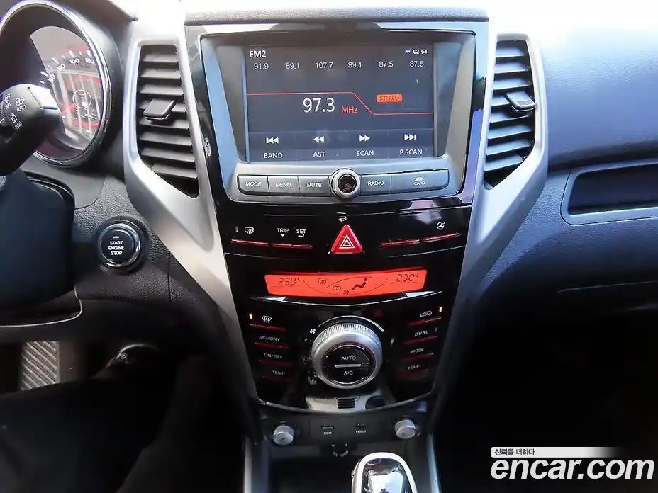 SsangYong TIBOLI 2015 1.6 Автомат в Москве № 33699, фото 13