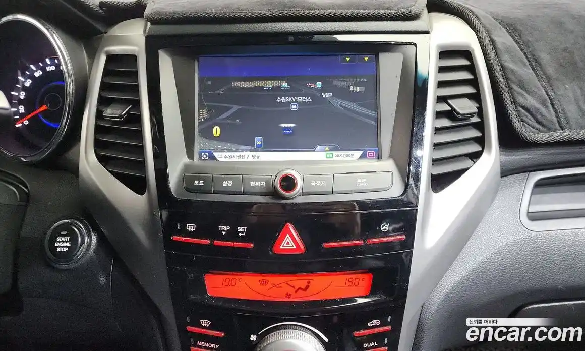 SsangYong TIBOLI 2016 1.6 Автомат в Москве № 341364, фото 20