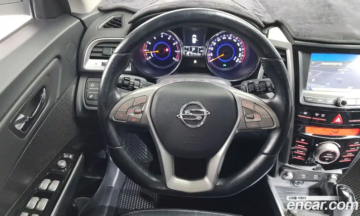 SsangYong TIBOLI 2016 1.6 Автомат в Москве № 341364, фото 9