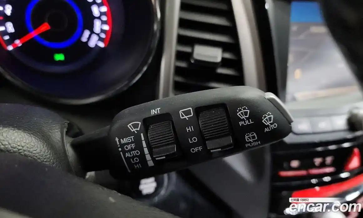 SsangYong TIBOLI 2016 1.6 Автомат в Москве № 341364, фото 10