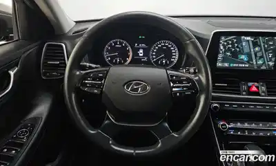 Hyundai Grandeur 2019 2.4 Автомат в Москве № 3525, миниатюра 2