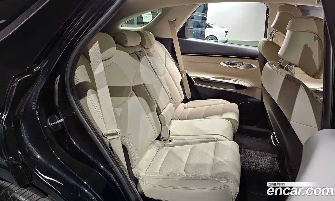 Genesis GV70 2023 2.5 Автомат в Москве № 364310, фото 12