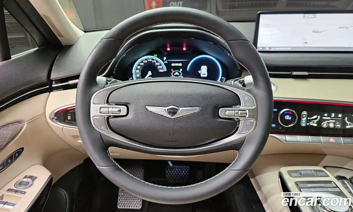 Genesis GV70 2023 2.5 Автомат в Москве № 364310, фото 13