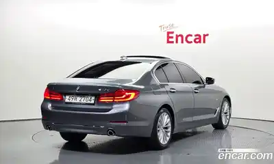 BMW 5-Series 2018 2.0 Автомат в Москве № 367817, миниатюра 2