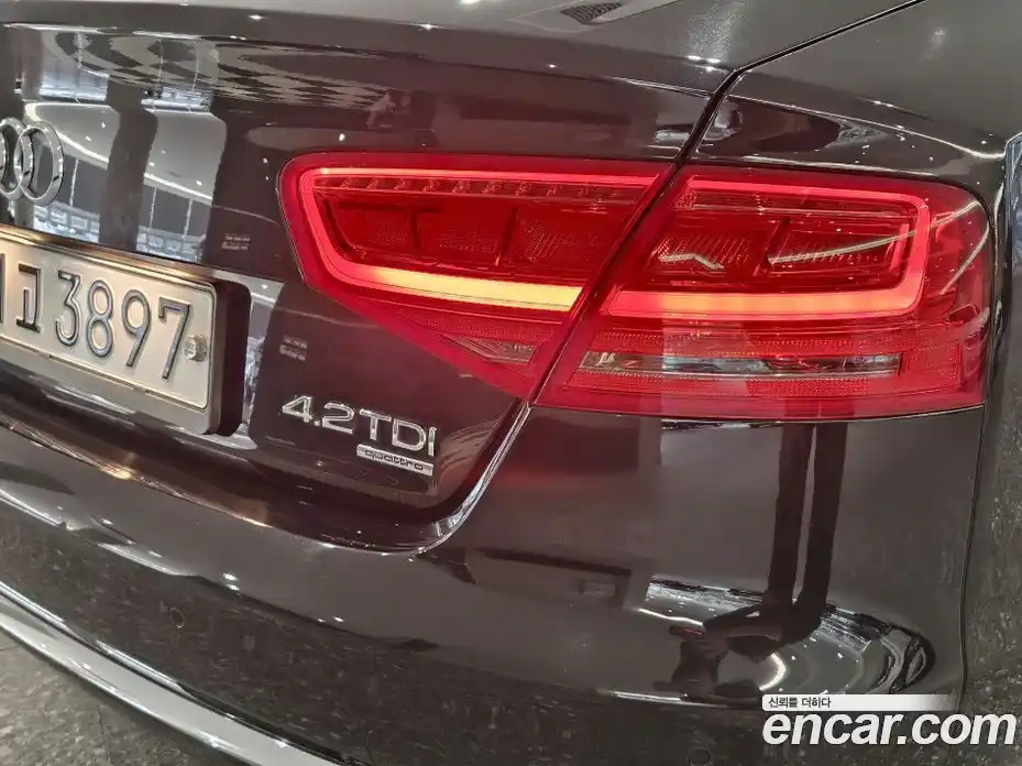 Audi A8 2014 4.1 Автомат в Москве № 373605, фото 14