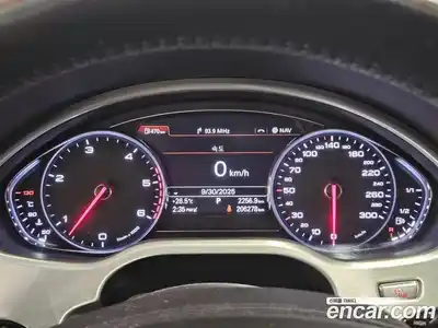 Audi A8 2014 4.1 Автомат в Москве № 373605, миниатюра 8
