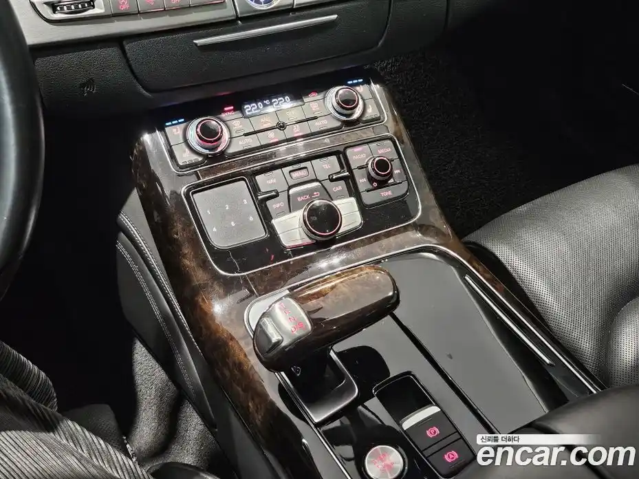 Audi A8 2014 4.1 Автомат в Москве № 373605, фото 9