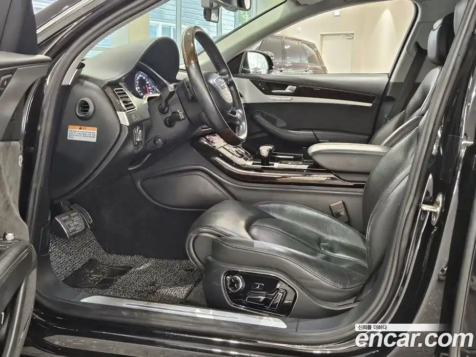 Audi A8 2014 4.1 Автомат в Москве № 373605, фото 10