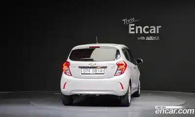 Chevrolet Spark 2016 1.0 Автомат в Москве № 37575, миниатюра 5