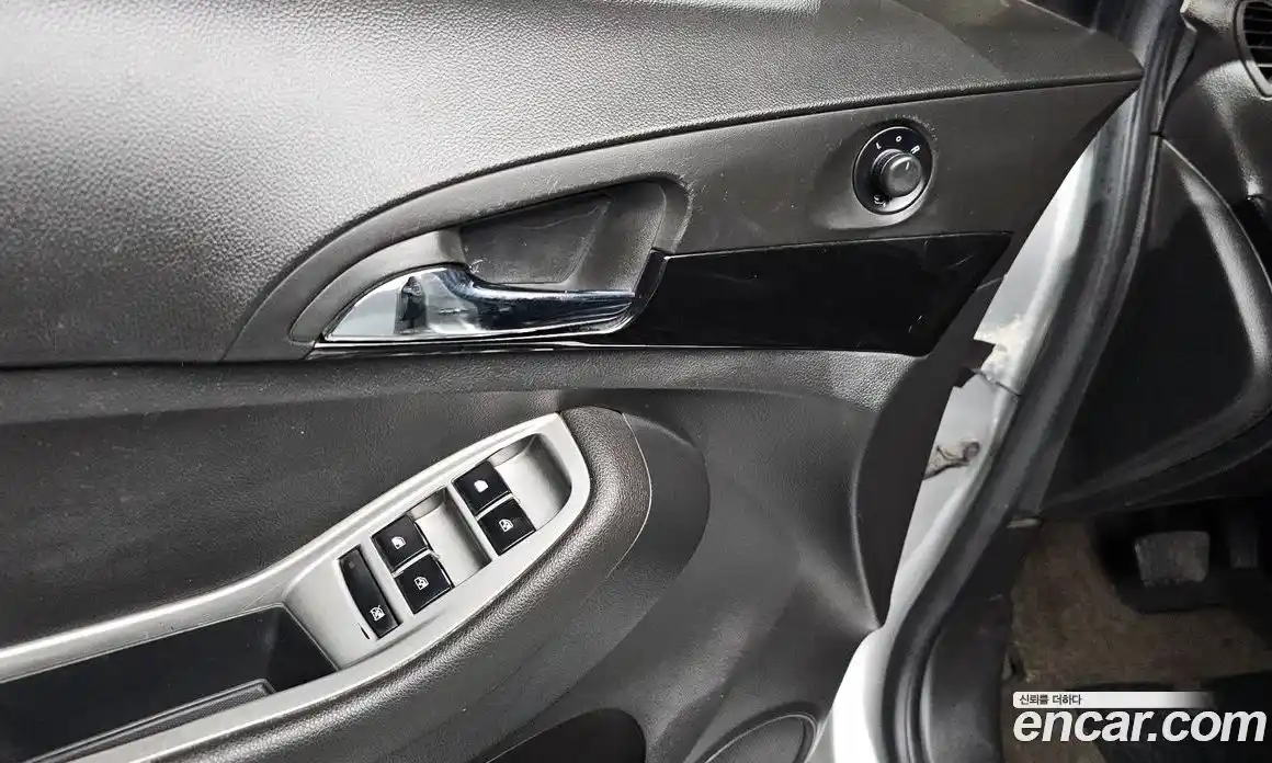 Chevrolet Orlando 2012 2.0 Автомат в Москве № 38921, фото 11